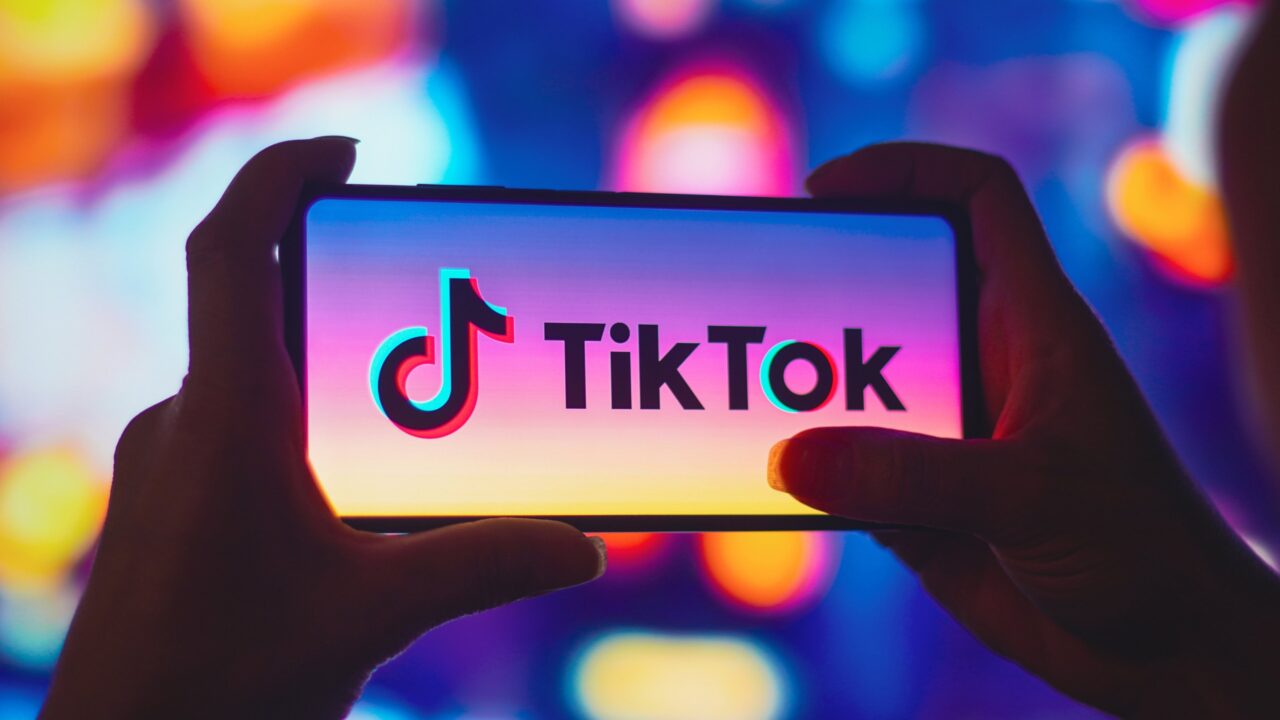 Накрутка подписчиков TikTok: как избежать теневого бана